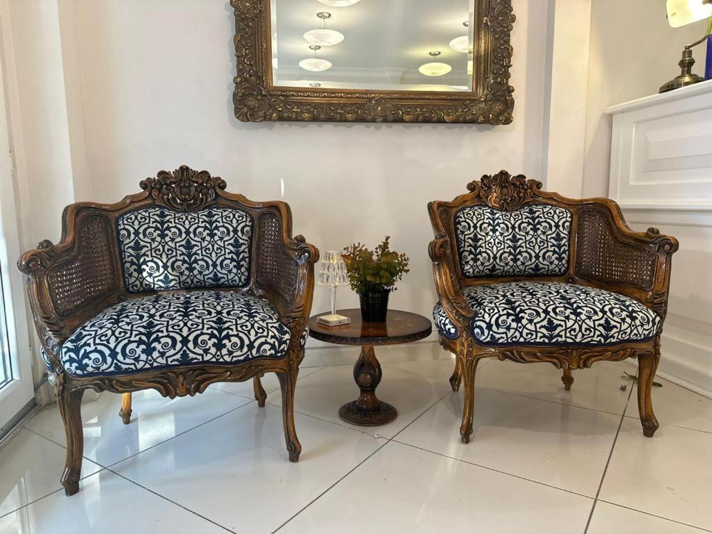 Hi Hotel Ivy Bueyuekada Adalar Bagian luar foto