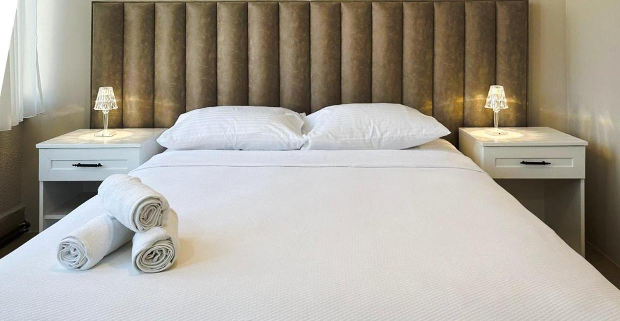 Hi Hotel Ivy Bueyuekada Adalar Bagian luar foto